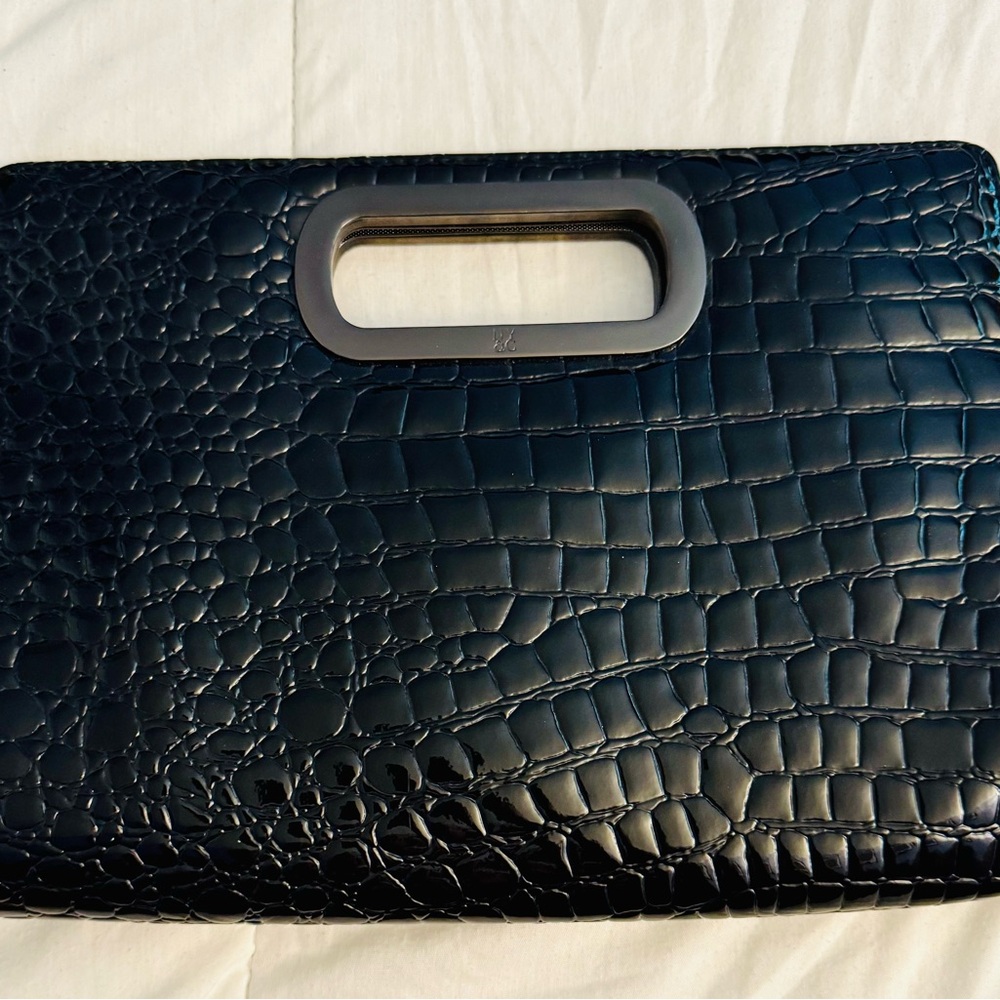 Gorgeous New York & Company Black Crocodile-Patterned Clutch